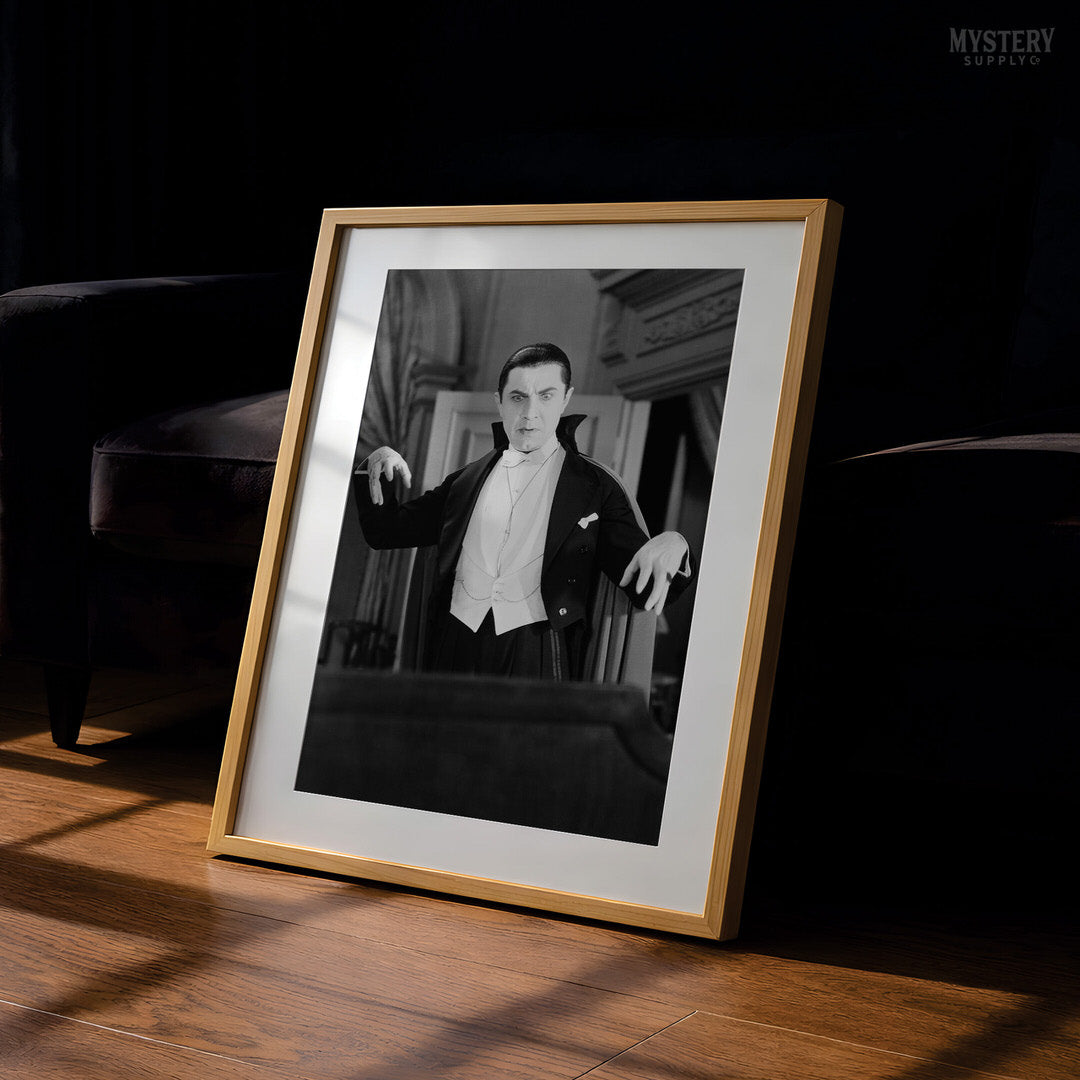 Dracula 1930s Bela Lugosi Vampire Horror Movie Monster Photo