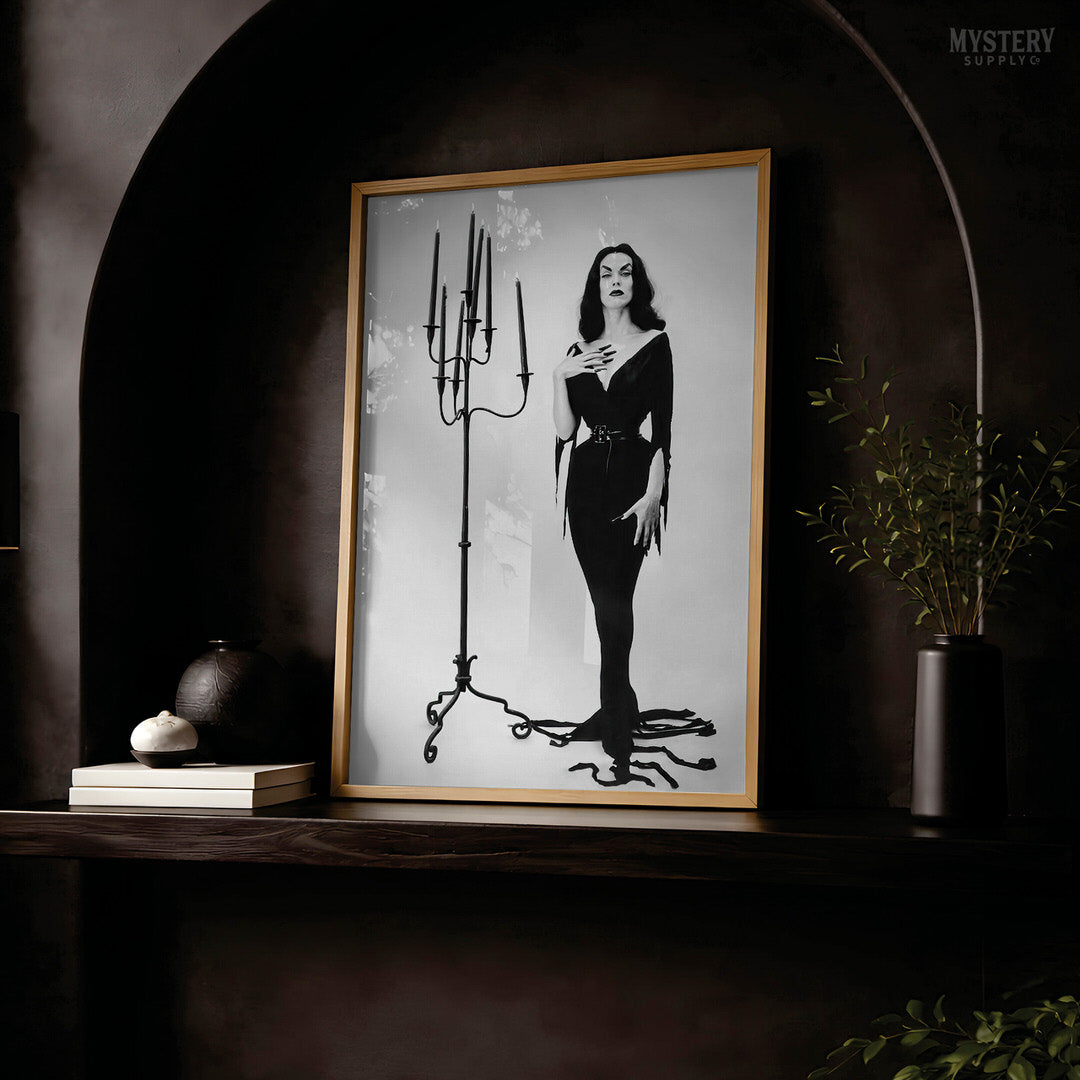 Vampira Horror Photo